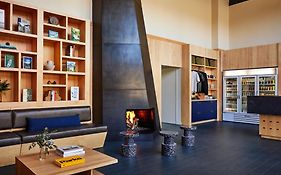 Trailborn Rocky Mountains Outpost